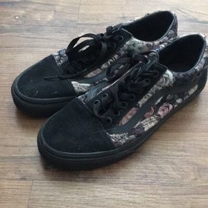 Vans old skool size 9